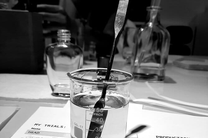 Paris 4 : Fragrance Creation Workshops - Vegan Perfumes - The Experience: What to Expect in Detail