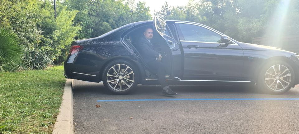 Paris Airport Transfers From/To CDG - Pricing