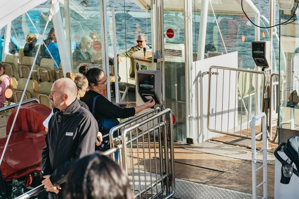 Paris: Batobus Hop-On Hop-Off Sightseeing Cruise - Flexible and Convenient Sightseeing Experience