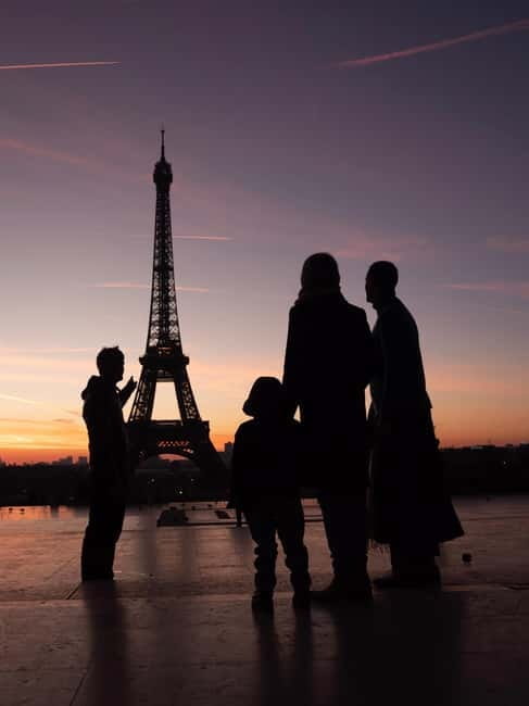 Paris Before the Crowds: Sunrise Walk & Breakfast - The Unique Appeal of a Sunrise Tour