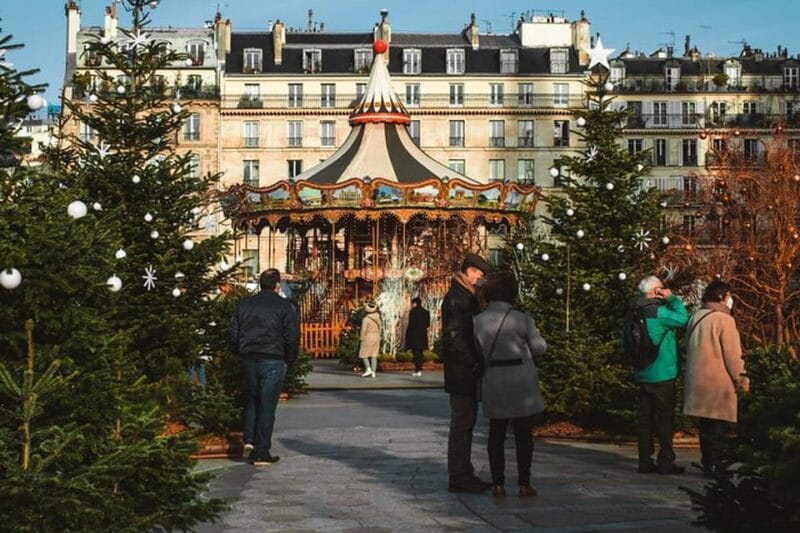 Paris: Christmas Private City Tour by Car - The Joys of a Private Christmas Tour by Car in Paris