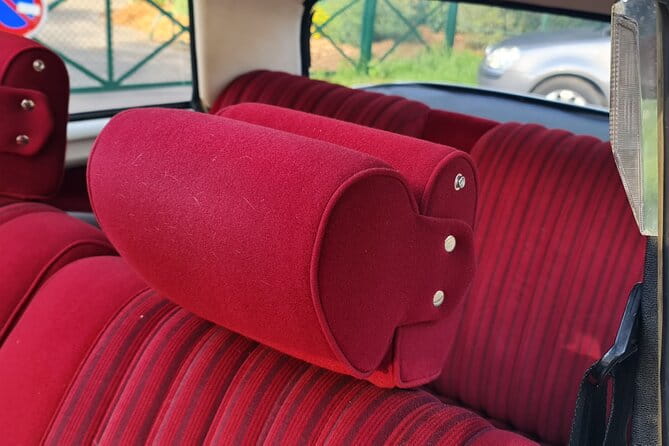 Paris City Tour 3h00 Citroën DS Vintage with Open Roof - Key points / Takeaways