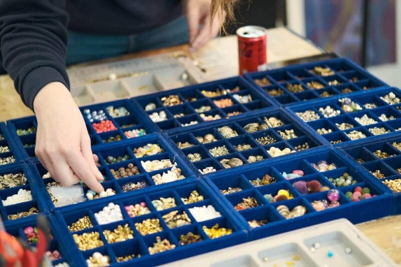 Paris: Custom Souvenir Bracelet Workshop - Who Should Consider This?