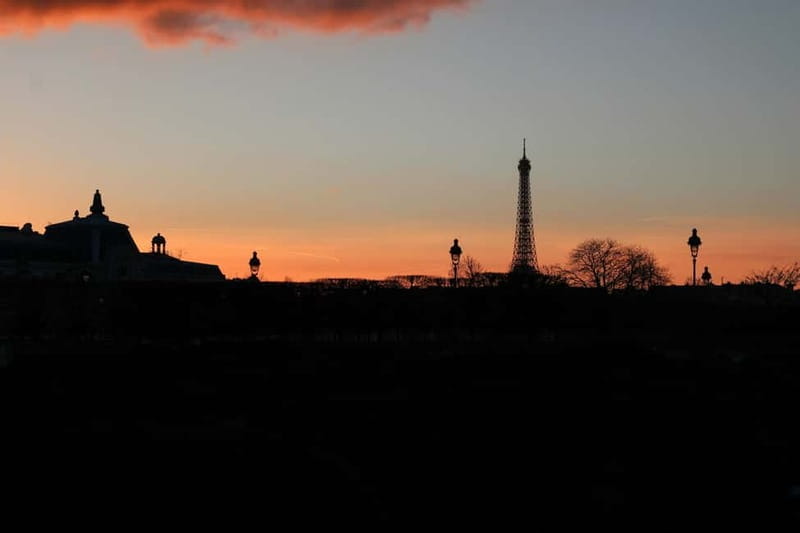 Paris: Darkest Tales,A Night of Secrets & Legendary Bar Tour - Exploring Eerie Landmarks and Dark Histories