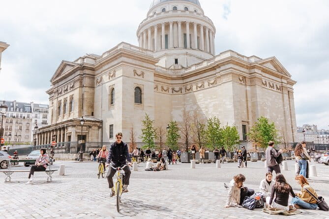 Paris day Bike Rental - Authenticity and Comfort: The Real Paris Experience