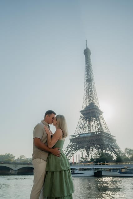 Paris: Eiffel Tower Private Photo Session - Key points / Takeaways