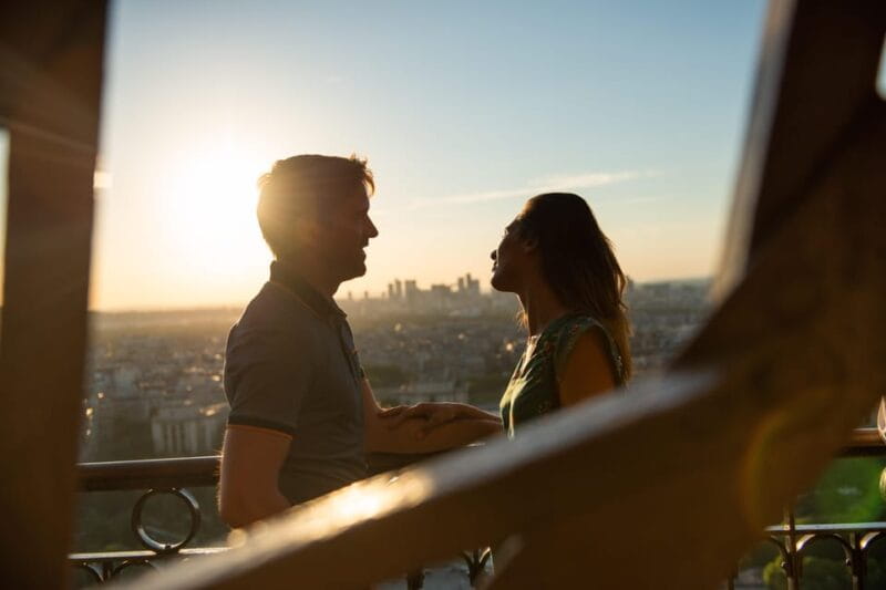 Paris: Eiffel Tower Summit & App to to download and Meal - Why This Tour Offers Value