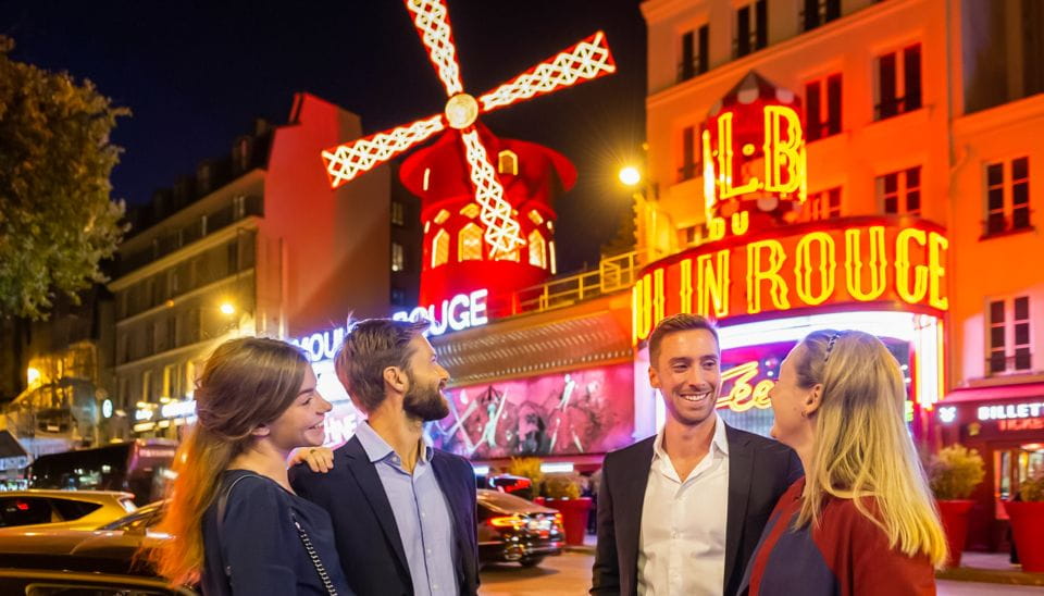 Paris: Evening Sightseeing Tour and Moulin Rouge Show - Key Points
