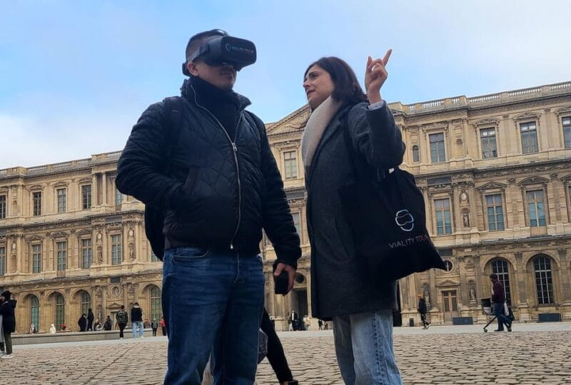 Paris: Experience the history of the Louvre with virtual reality - A Deep Dive into the Experience