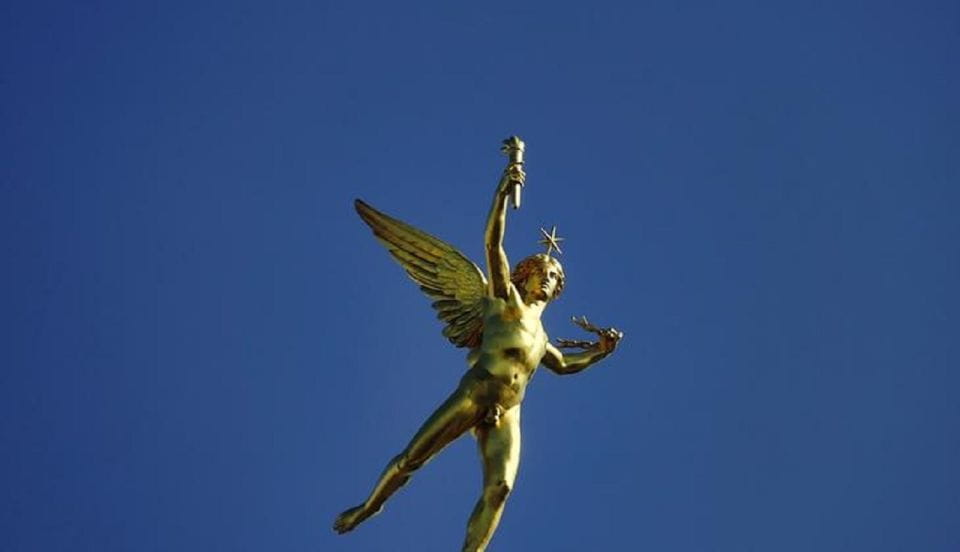 Paris: Food Market Tour in Bastille - Explore Aligre Market