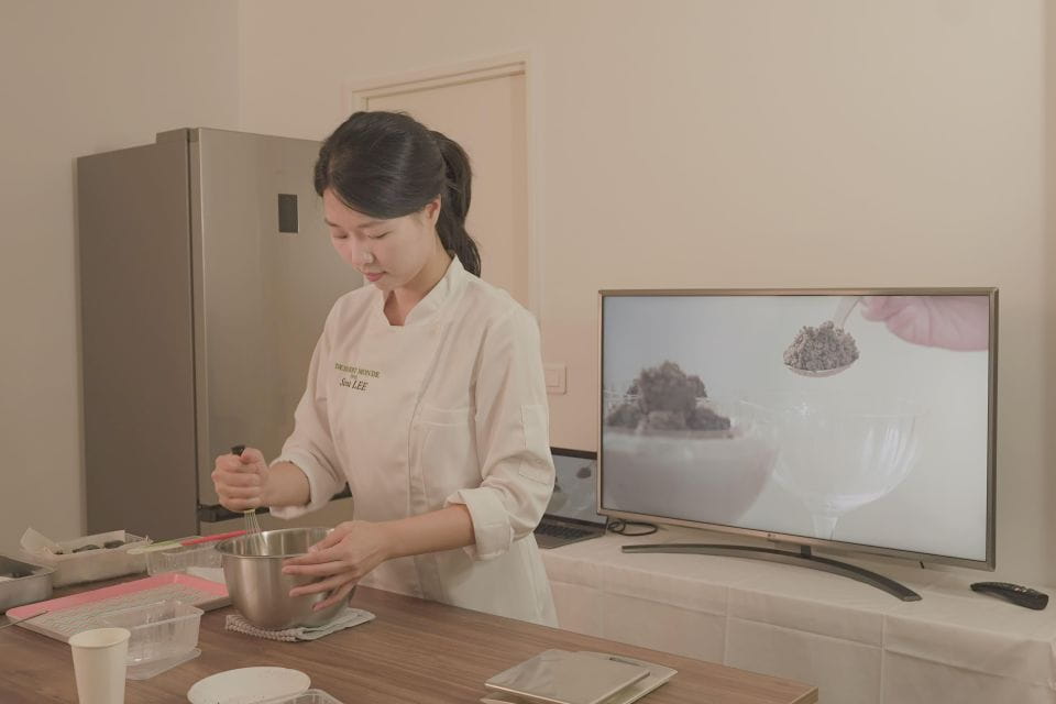 Paris : French Korean Pastry Class for Black Sesame Verrine - Booking and Meeting Details