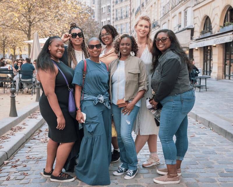 Paris Historic Islands Walk: Seine, Notre Dame & Louvre View - Entering The Heart of Paris: What You Can Expect