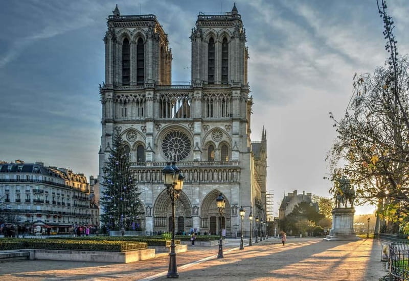 Paris: Latin Quarter Food & History with a Local - Starting at Notre-Dame: A Gothic Marvel