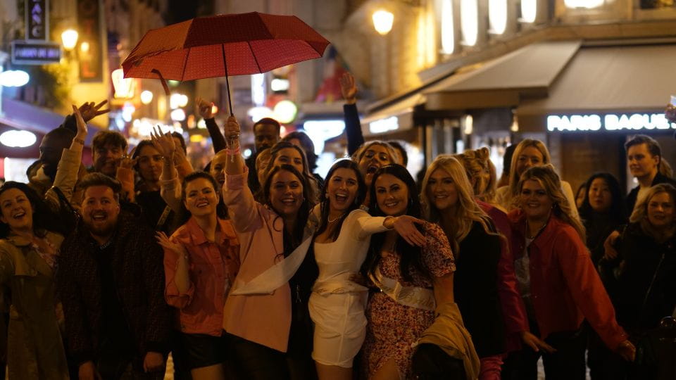 Paris: Latin Quarter Guided Pub Crawl to Bars and Clubs - Booking and Cancellation Details