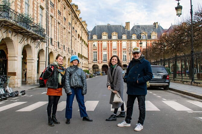 Paris Le Marais Walking Tour: An Incredible History - Small Group - Detailed Review of the Experience