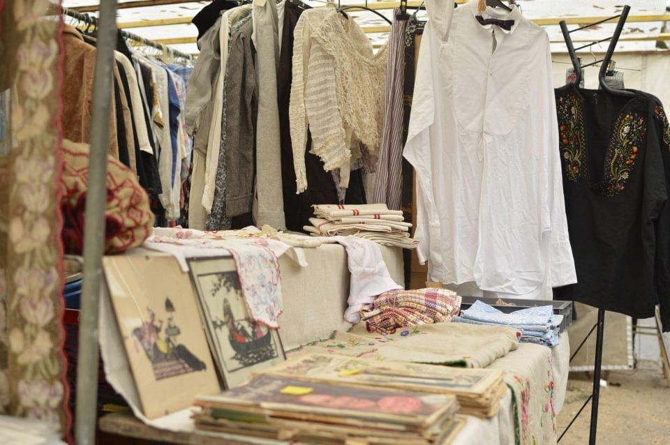 Paris: Les Puces De Saint-Ouen Flea Market In-App Audio Tour - Highlights of the Tour Experience