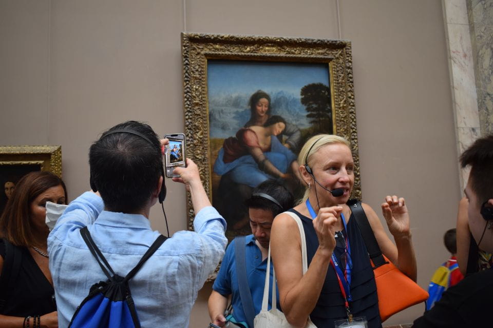 Paris: Louvre Masterpieces Tour With Pre-Reserved Tickets - Tour Duration and Group Size