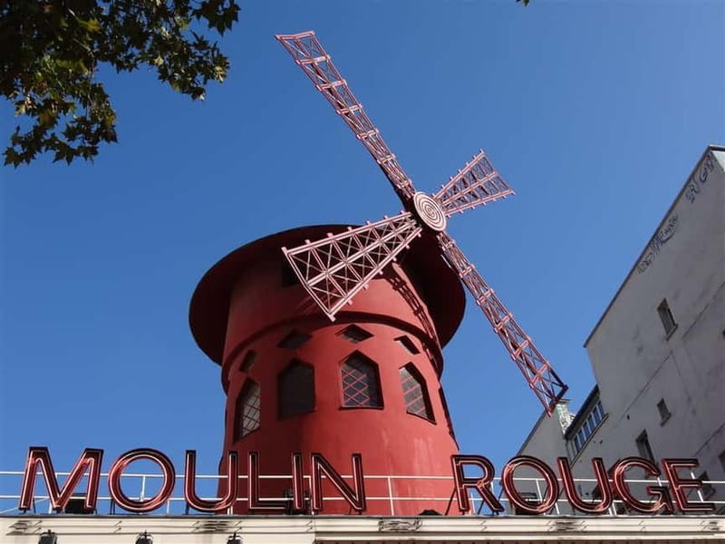 Paris Montmartre: 2-Hour City Tour in German - Visiting the Moulin Rouge and Moulin de la Galette