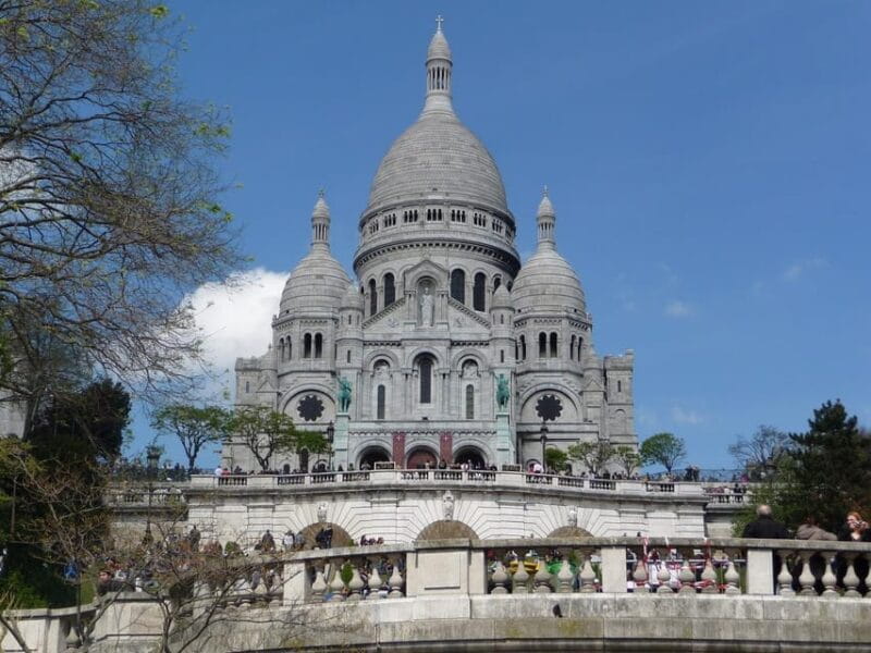 Paris: Montmartre Art and Cheese Tour - The Iconic Place du Tertre