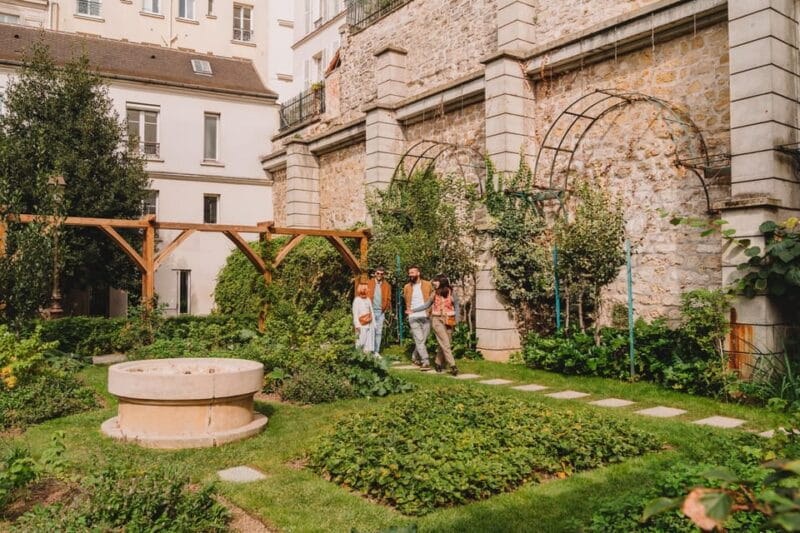 Paris: Montmartre Semi-Private Walking Tour - Key points / Takeaways