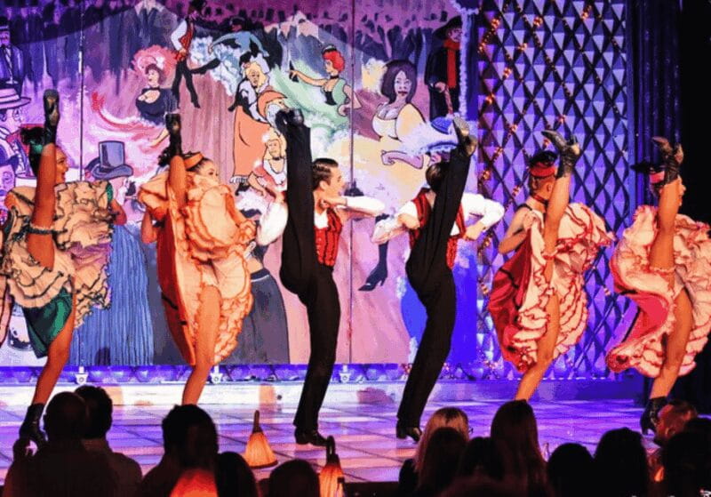 Paris: Montmartre Tour, Dinner & Cabaret Show SEMI PRIVATE - Who Will Love This Tour?