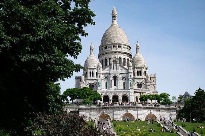 Paris Montmartre Walking Tour: Art & Rebel Legacy - Small Group - Who Should Consider This Tour?