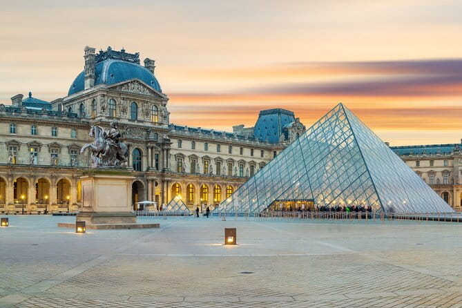 Paris Mosaic Tour from Le Havre with Notre-Dame and River Cruise - A Glimpse of Royal Grandeur: Hôtel des Invalides
