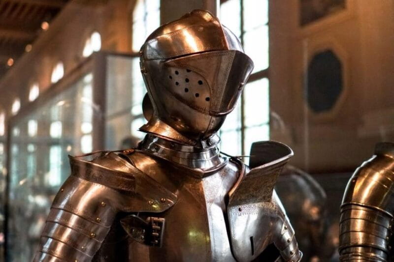 Paris: Musee De L'Armee Ticket With Digital Audio Guide - Exploring Les Invalides: An Iconic Setting for Military History