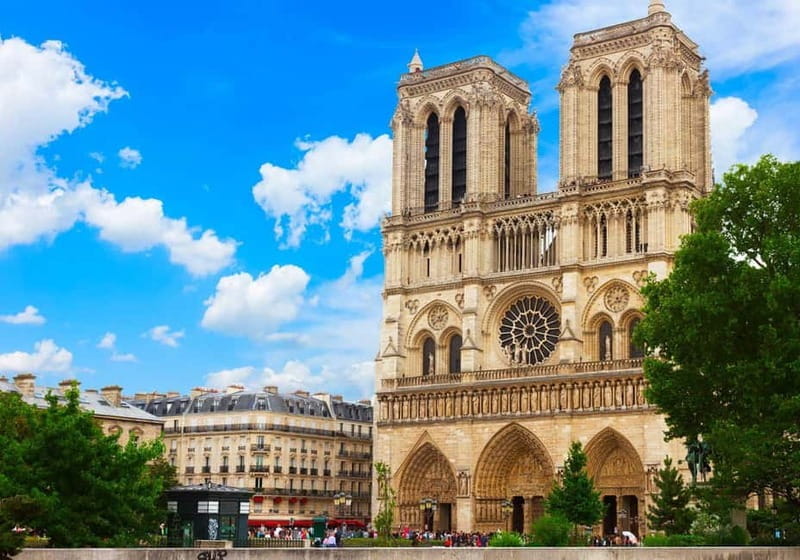 Paris: Notre-Dame Guided Tour with Skip the Line Access - Key Points / Takeaways