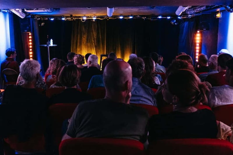 Paris: Oh My God She's Parisian! English Comedy Show - Who Should Consider This Show?