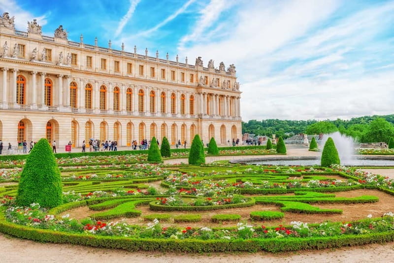 Paris: Palace of Versailles Guided Tour with Bus Transfers - FAQ
