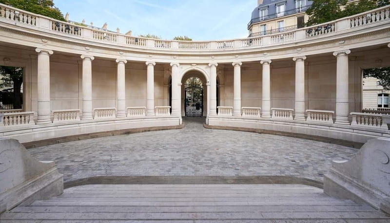 Paris Palais Galliera Special Exhibit & Landmarks Audio Tour - Who Would Love This Experience?