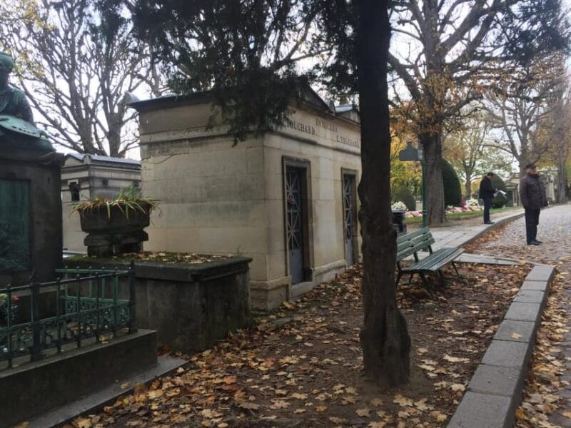 Paris: Père Lachaise Cemetery Visit with Seine River Cruise - Key Points / Takeaways