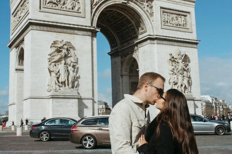 Paris: Photoshoot at the Eiffel Tower / Arc de Triomphe - Practical Tips for a Smooth Photoshoot