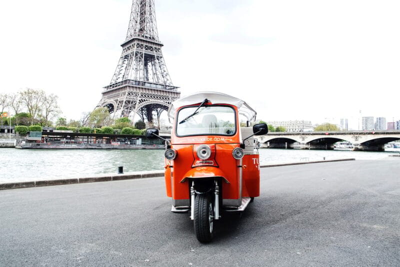 Paris: Private City Highlight Tour by Electric Tuk-Tuk - Navigating the Tour: A Closer Look at the Itinerary