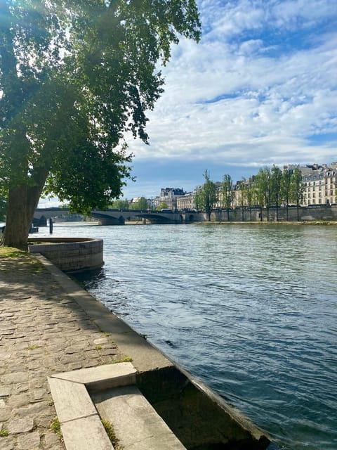 Paris: Private Early Morning City Walking Tour - Key Points and Takeaways