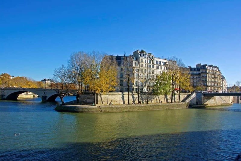Paris - Private & exclusive Food/Cultural tour Le Marais - Artistic Squares and Trendy Streets