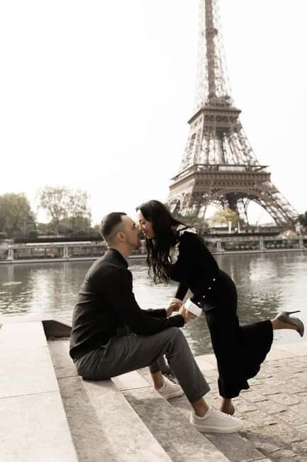 Paris: Private Photography Session with 30 Photos - Who Is This Experience Best For?