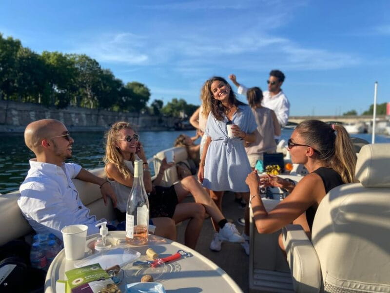 Paris: Private pontoon boat cruise on the Seine - Key Points / Takeaways