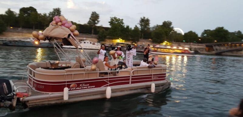 Paris: Private pontoon boat cruise on the Seine - Why This Experience Stands Out