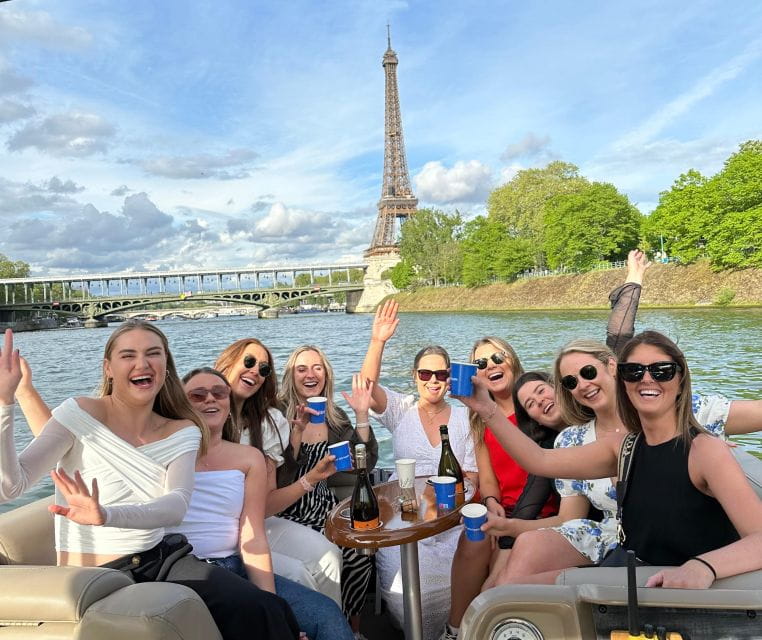 Paris: Private Seine River Cruise - In-depth Exploration of Paris
