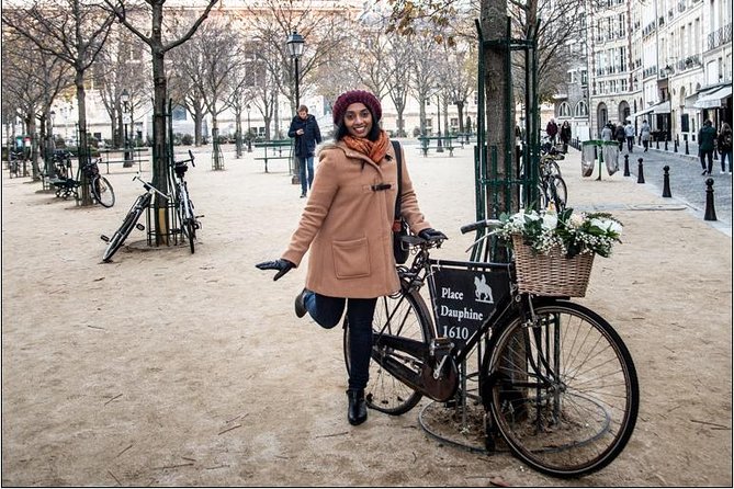 Paris Private Walking Tour With a Personal Photographer - Accessibility