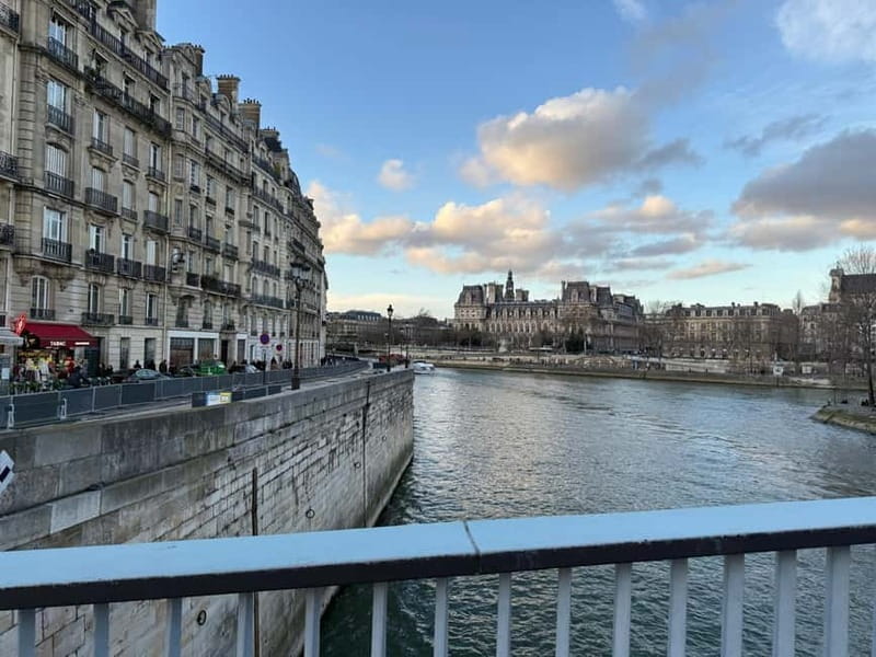 Paris: Private Walking Tour with Notre Dame Medal - Final Thoughts