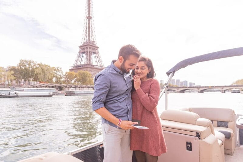 Paris Proposal / Private River Cruise + Photographer 1h - Who Should Consider This?