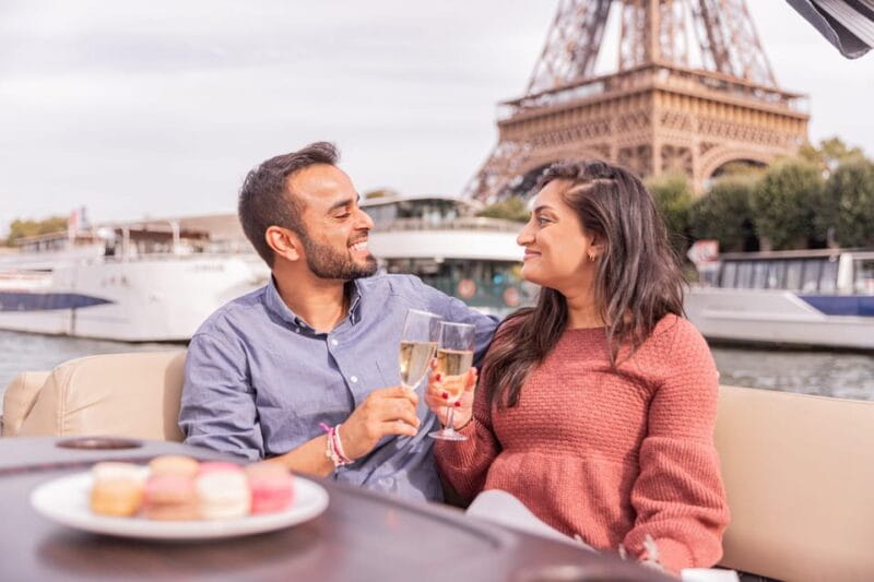 Paris Proposal / Private River Cruise + Photographer 1h - The Sum Up