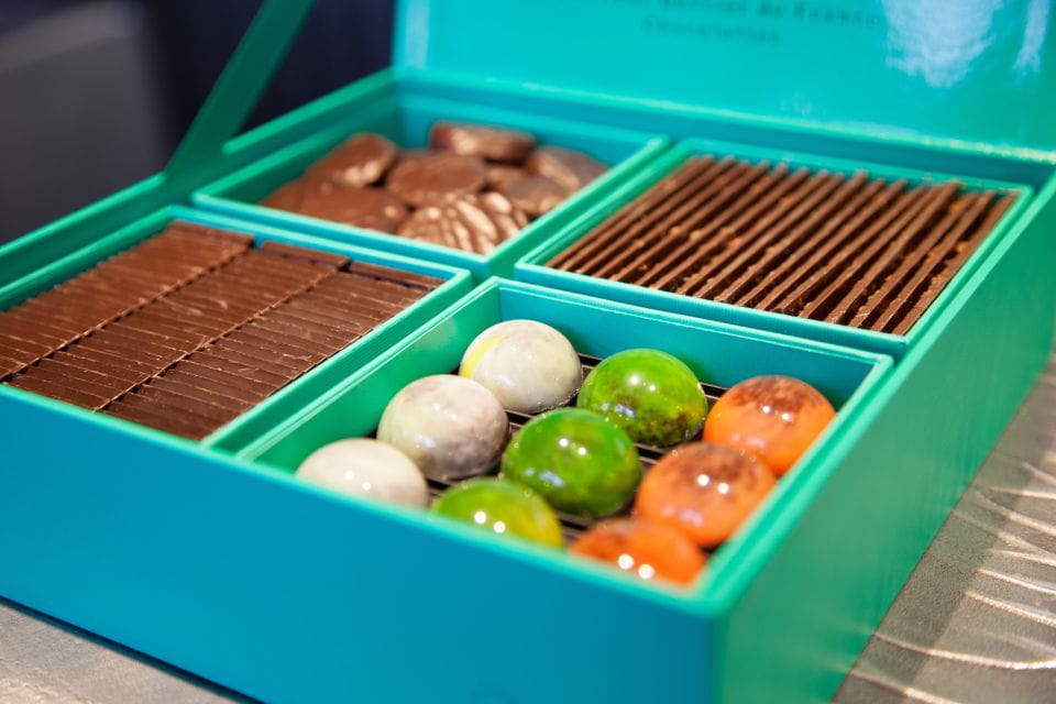 Paris: Pure Chocolate Walking Tour - Transportation to Meeting Point