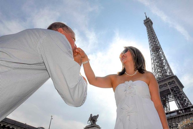 Paris Renew Your Wedding Vows Experience With Professional Photographer - Vow Renewal Ceremony Details