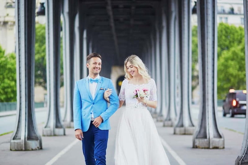 Paris: Romantic Couple Photoshoot (with flower bouquet!) - Value for Money: What You Get and Who Should Consider It
