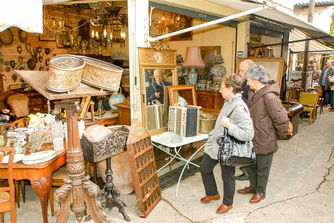 Paris: Saint Ouen Flea Market Guided Tour with Local Guide - Exploring the Heart of Paris’s Vintage Scene