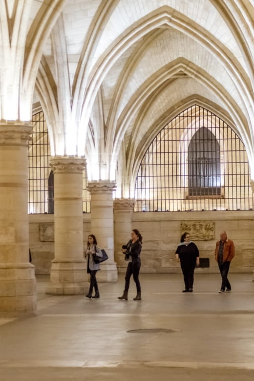 Paris: Sainte-Chapelle and Conciergerie Combined Tickets - Logistics and Practical Tips